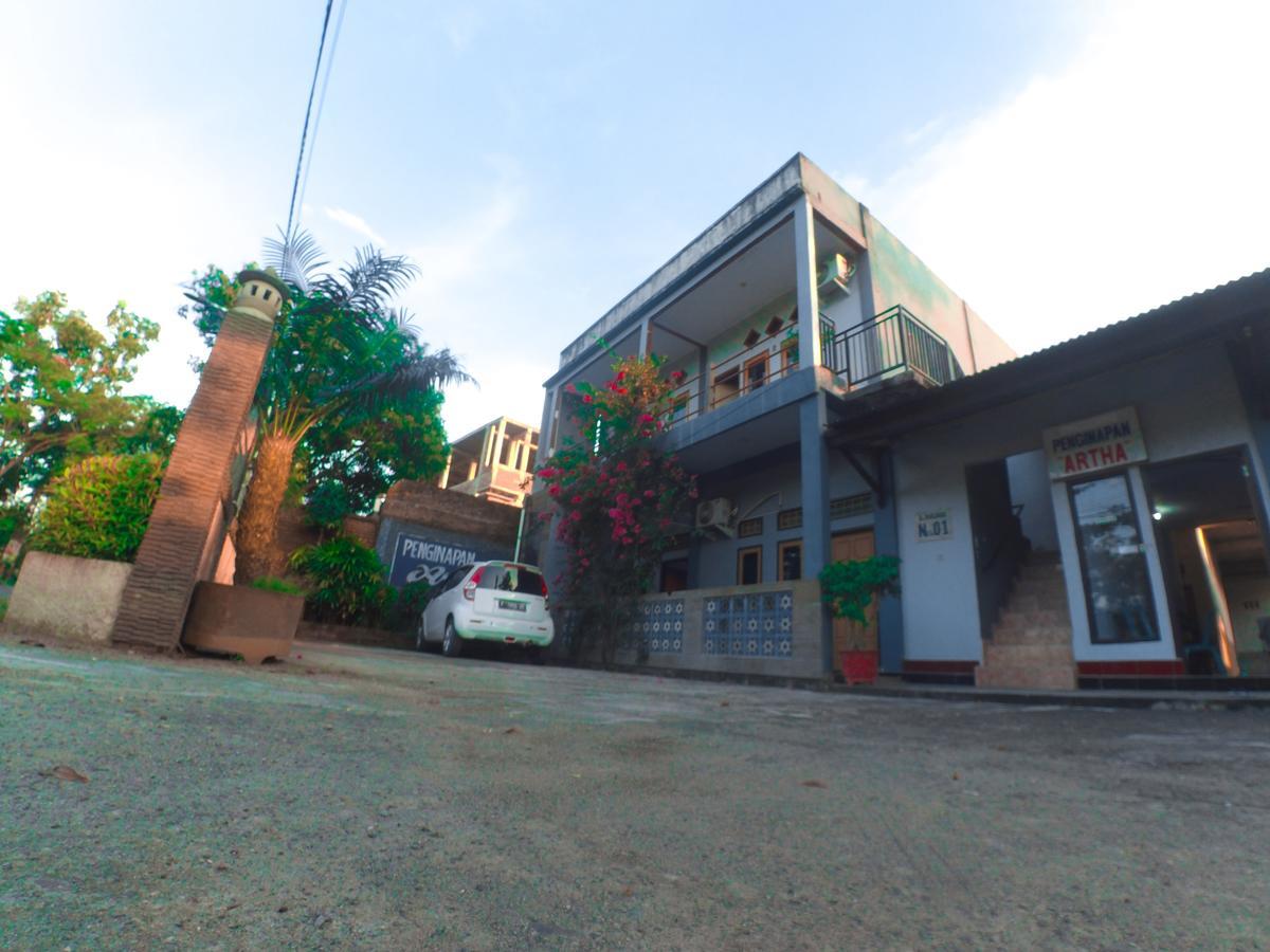 Penginapan Artha Praya Exterior foto