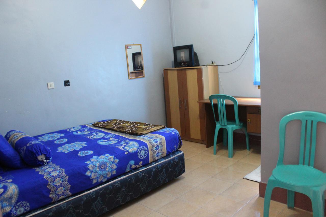 Penginapan Artha Praya Exterior foto