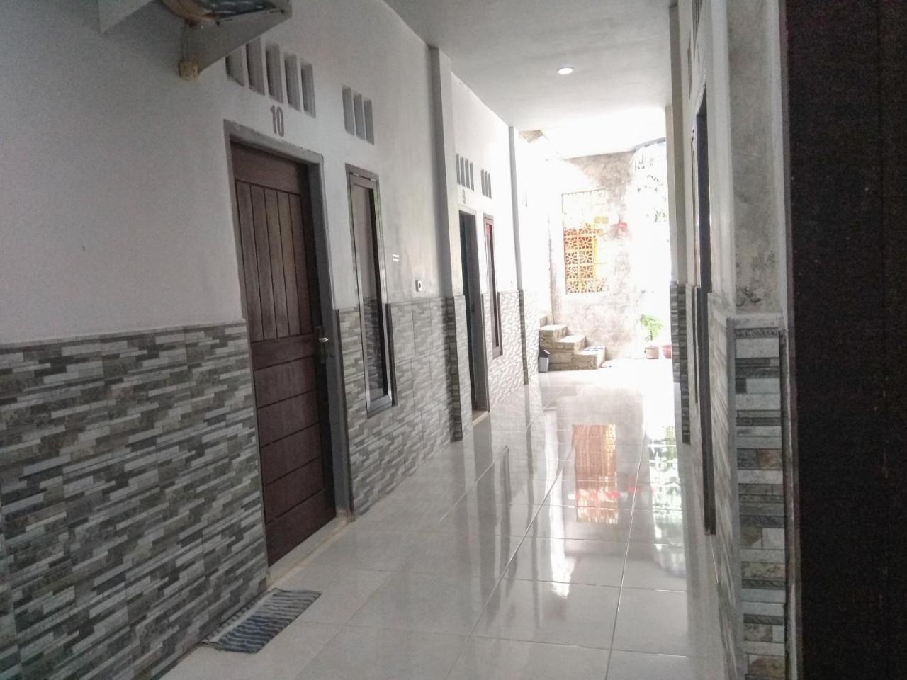 Penginapan Artha Praya Exterior foto